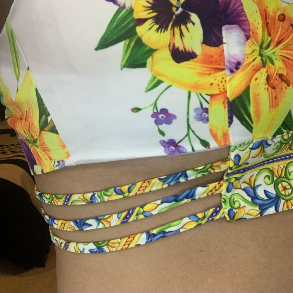 Two piece set - Picture 6 of 6